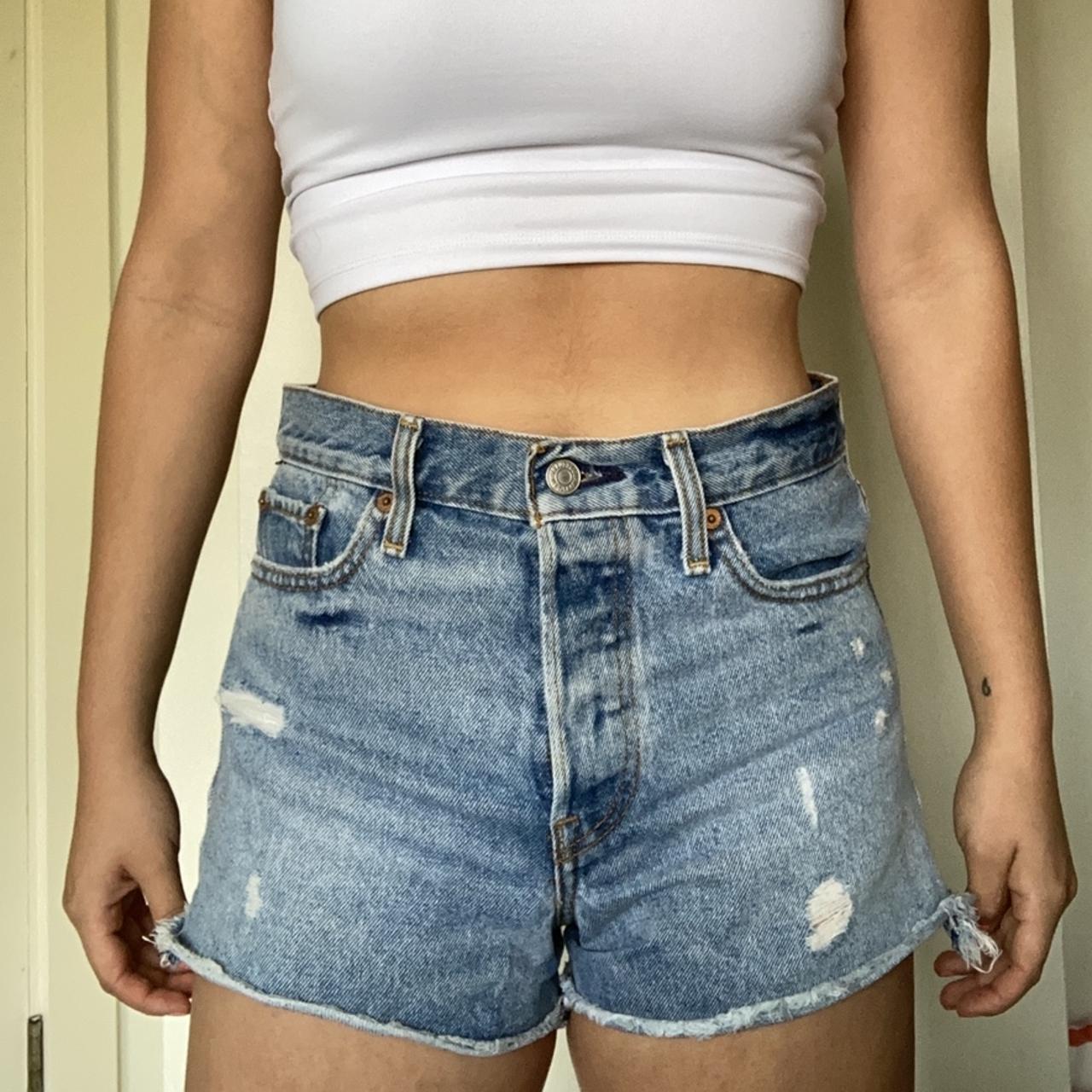levi’s high rise distressed denim shorts, super