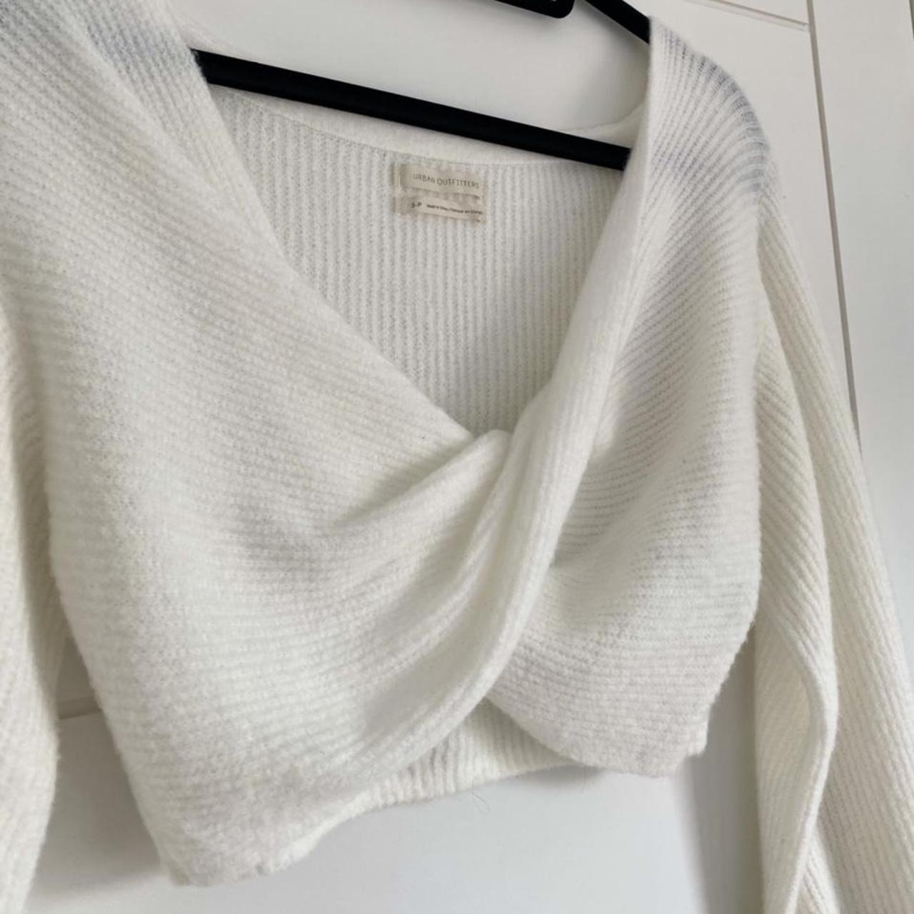 Urban outfitters Marissa twist top 🤍 size small Depop