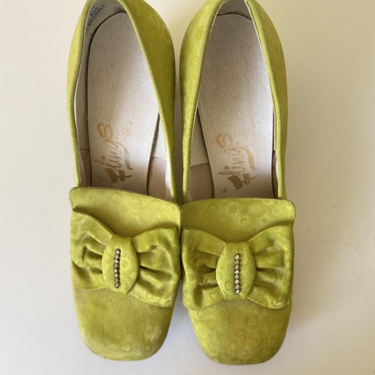 Green pumps size sales 9