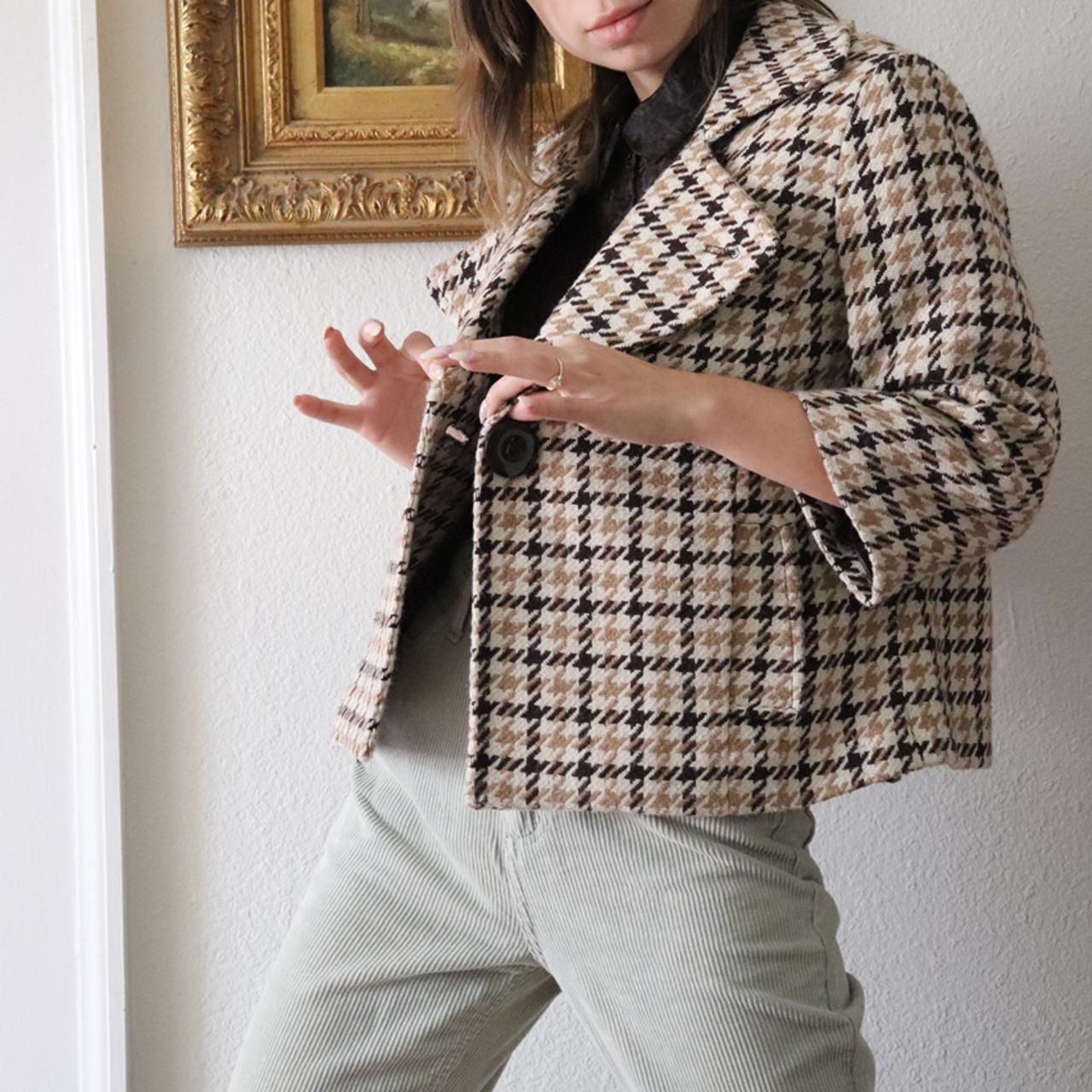 Brown Houndstooth Cropped Blazer, Mod 60s vibe...