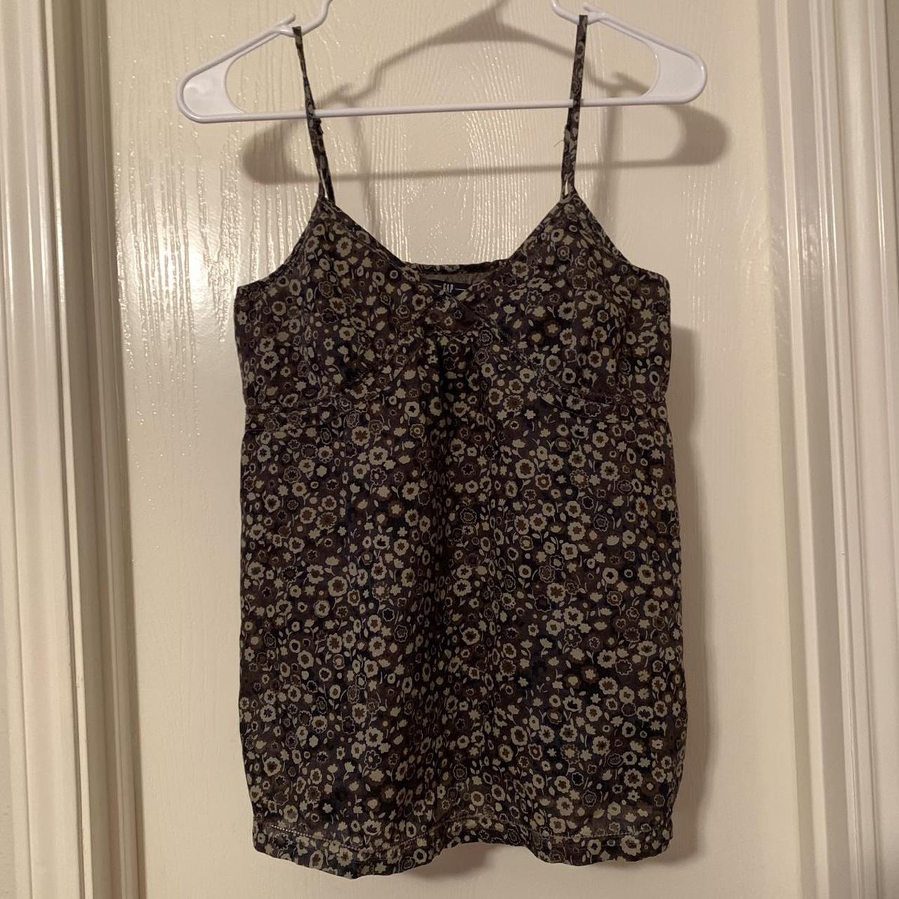 Gap Women's Green and Brown Veststankscamis Depop