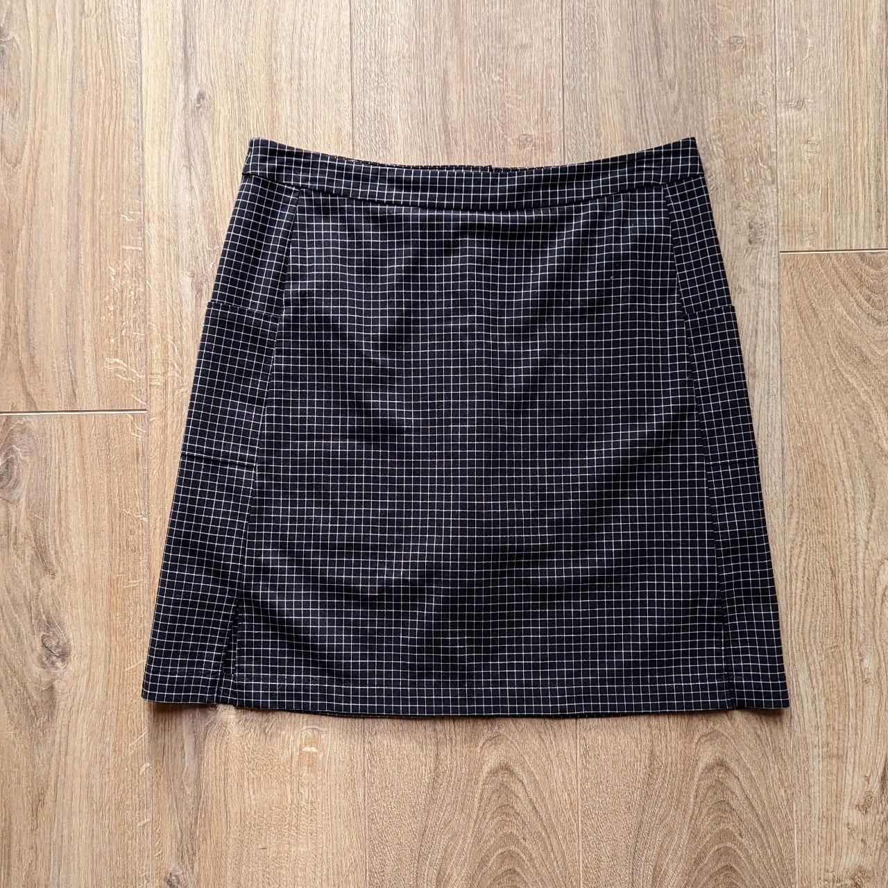 Women's Black and White Skirt | Depop