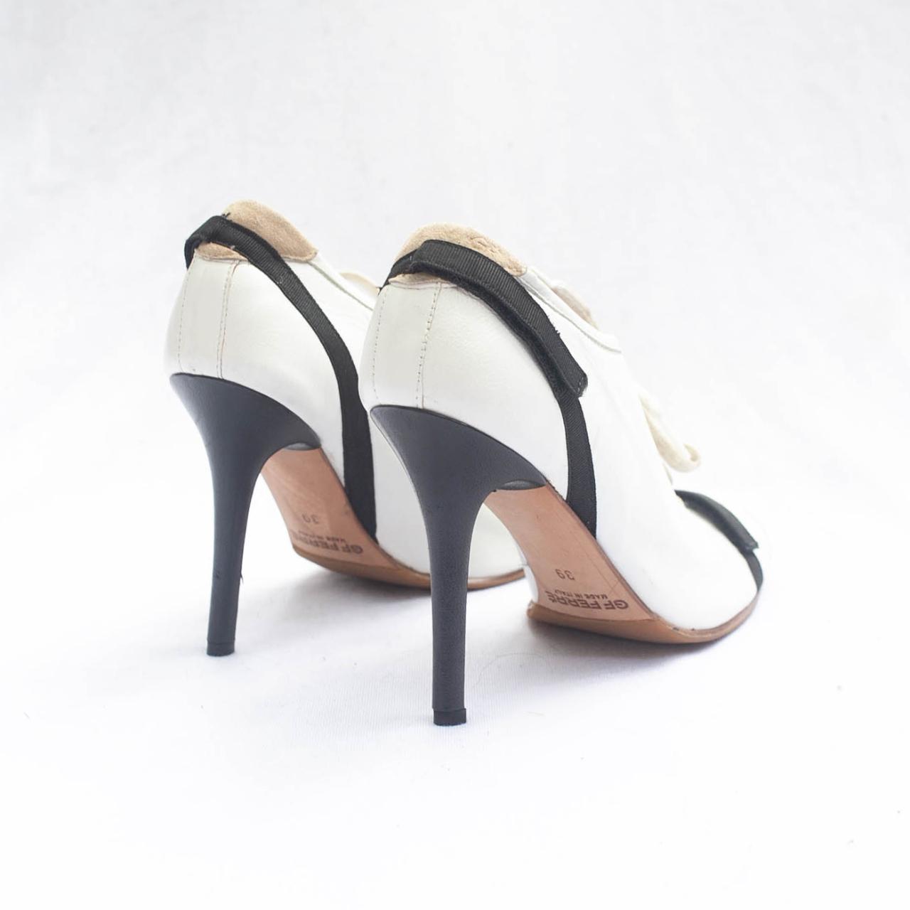 Gianfranco Ferre leather heels. These are floor - Depop