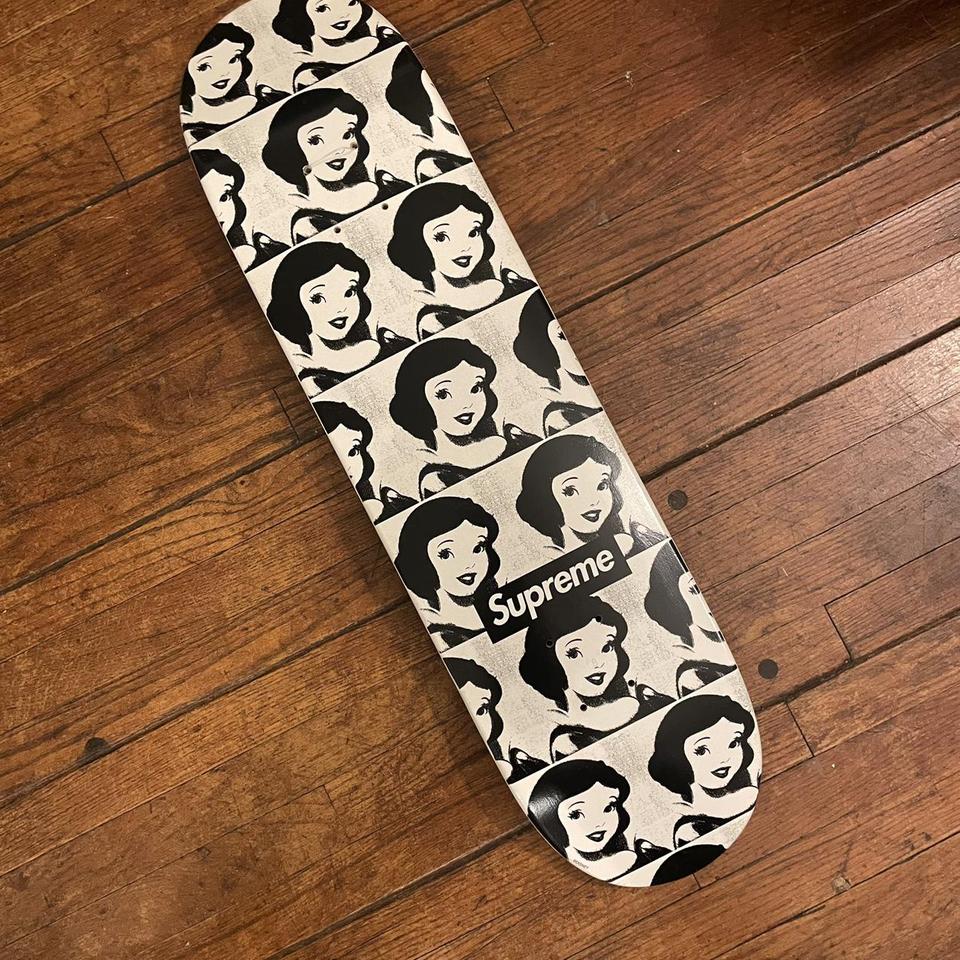 Supreme snow shop white deck