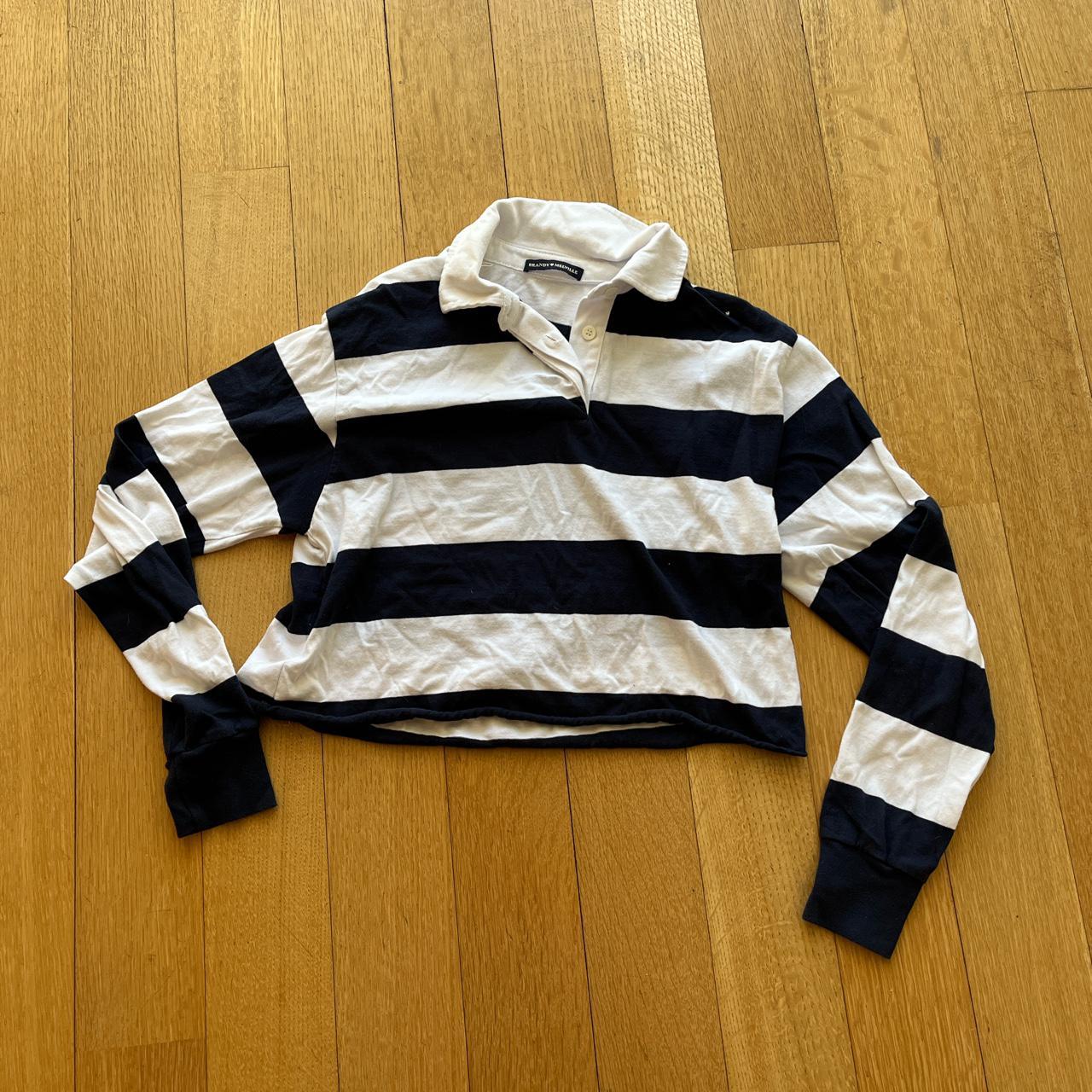 brandy melville cropped long sleeve! the stripes