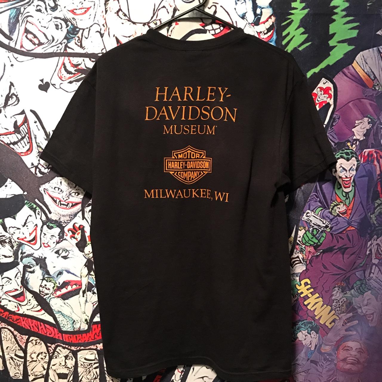 Harley Davidson man with pig. Brand new wore once.  | Depop