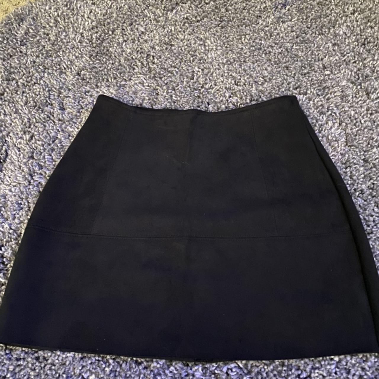 Kendall & Kylie suede pencil skirt!! SUPER CUTE only... - Depop