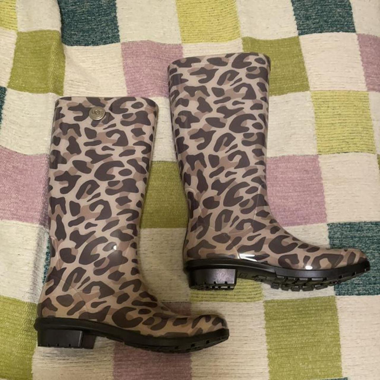 Ugg rain boots with fur clearance inside