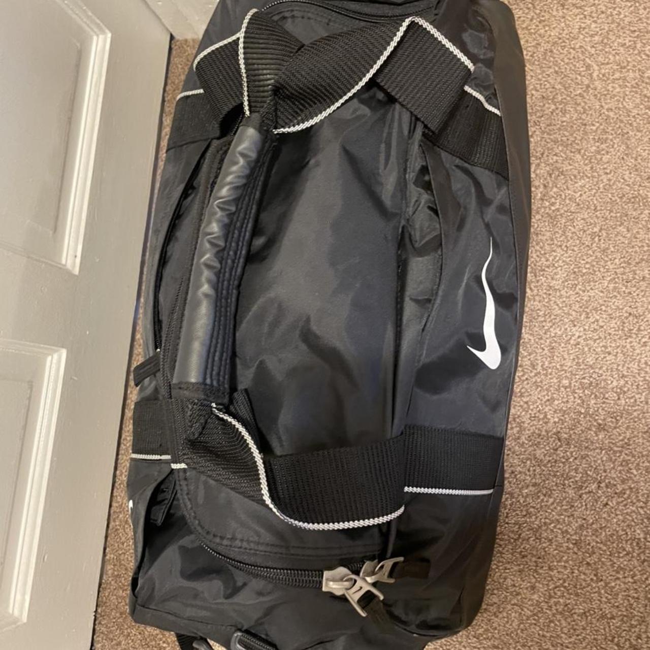 extra large nike holdall