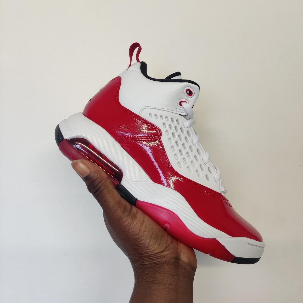 jordan maxin 200 white red