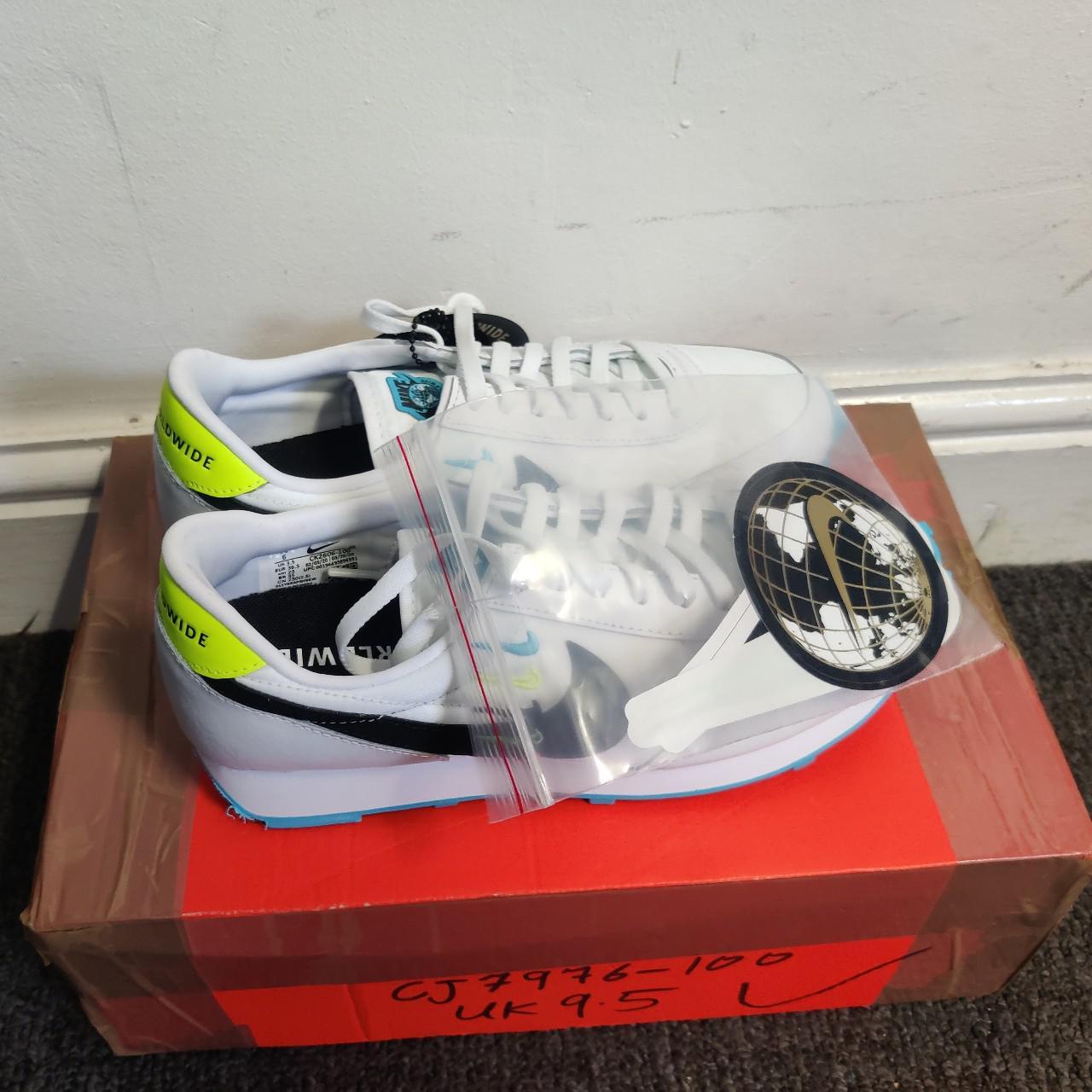 nike daybreak worldwide pack