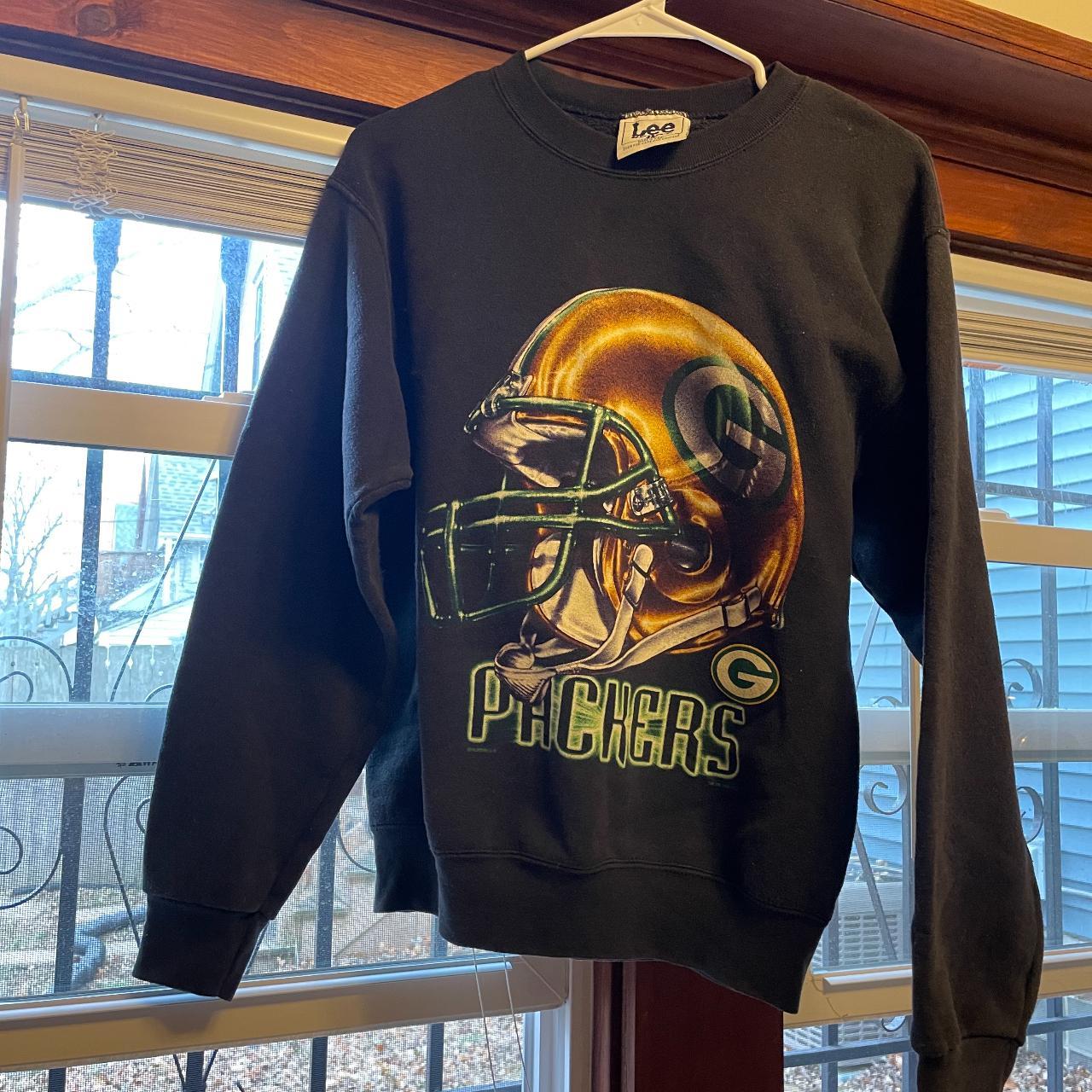 Vintage Green Bay Packers sweatshirt. It's a small L... - Depop