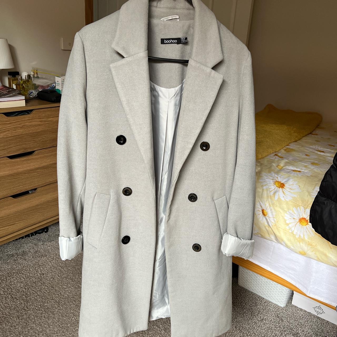 Boohoo Women's Grey Coat Depop
