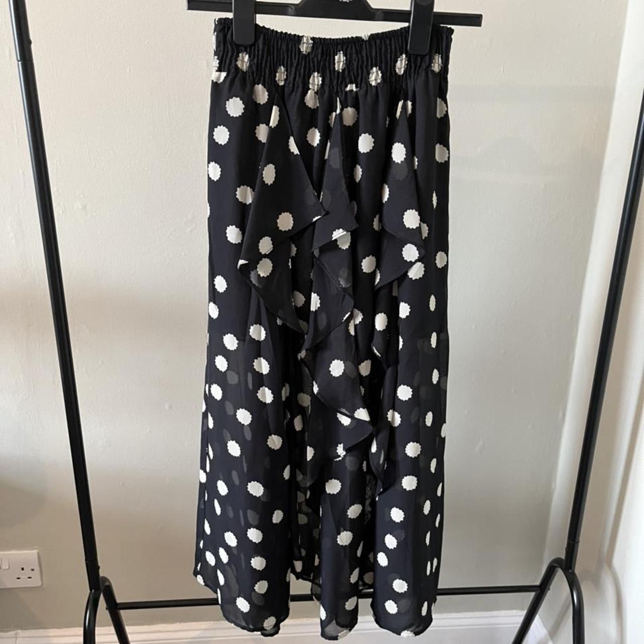 Topshop polka dot midi skirt, with ruffle details... - Depop