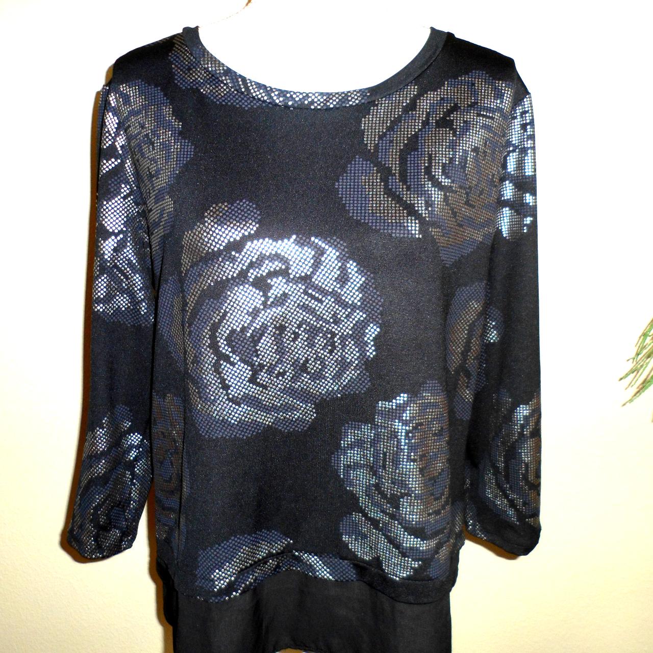 Women's Silver and Black Jumper (2)