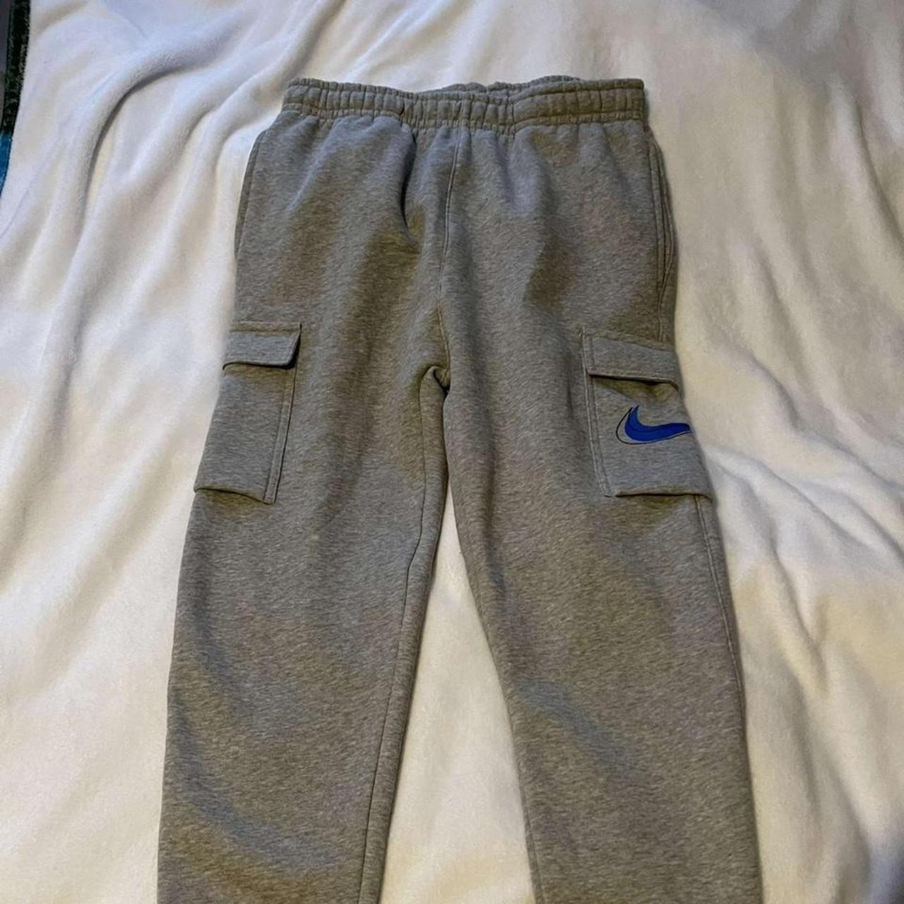 mens grey nike cargo joggers