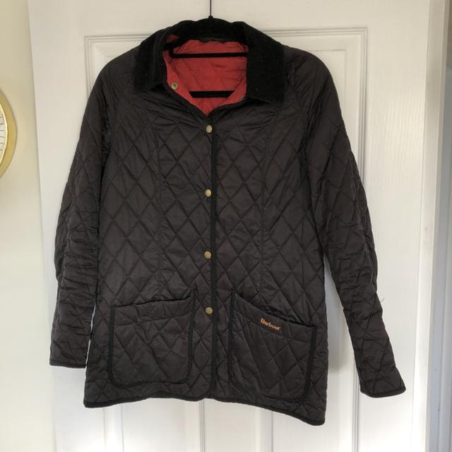 Lululemon quilted jacket size 10. Quilted black - Depop