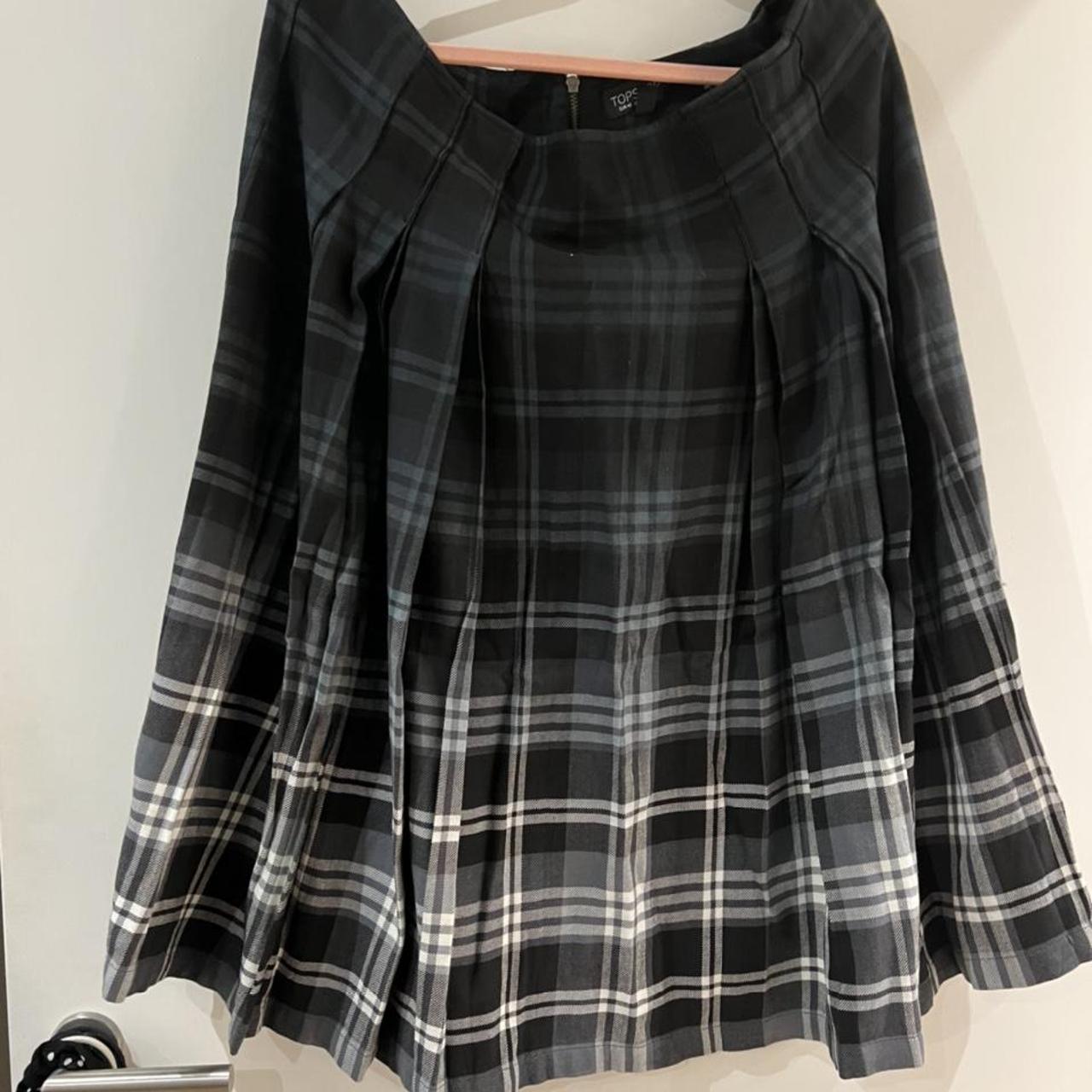 Topshop Womens Size 10 Denim Grey Distressed Skirt (Regular)