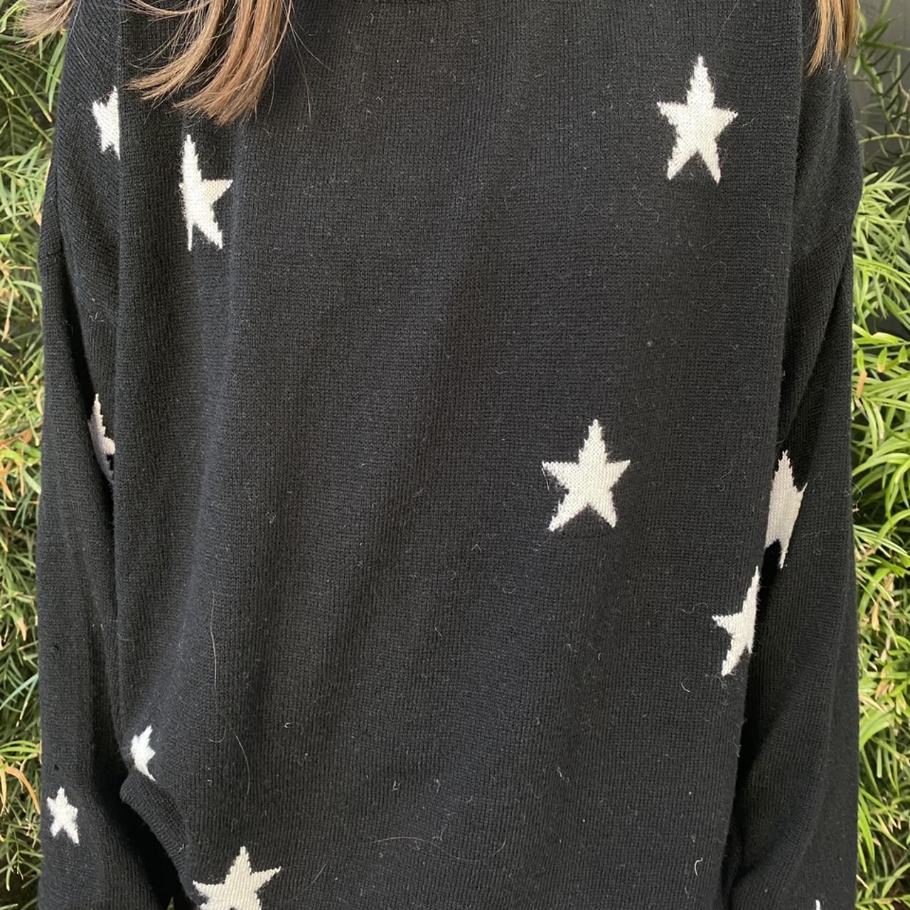 STARRY BLACK SWEATER Rare black and white starry