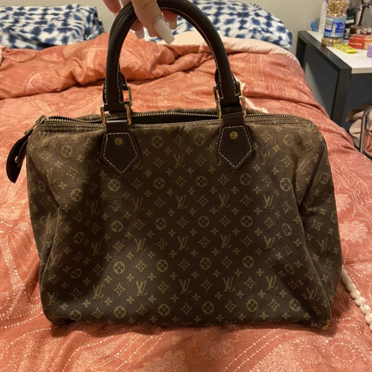 🇬🇧 I bought this Louis Vuitton Sully MM bag in 2013, - Depop