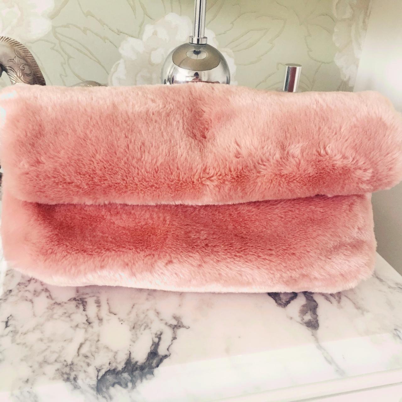 Fur clutch hotsell bag topshop