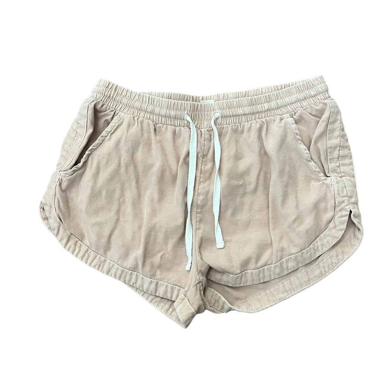 re-pop beautiful billabong road tripping shorts in... - Depop