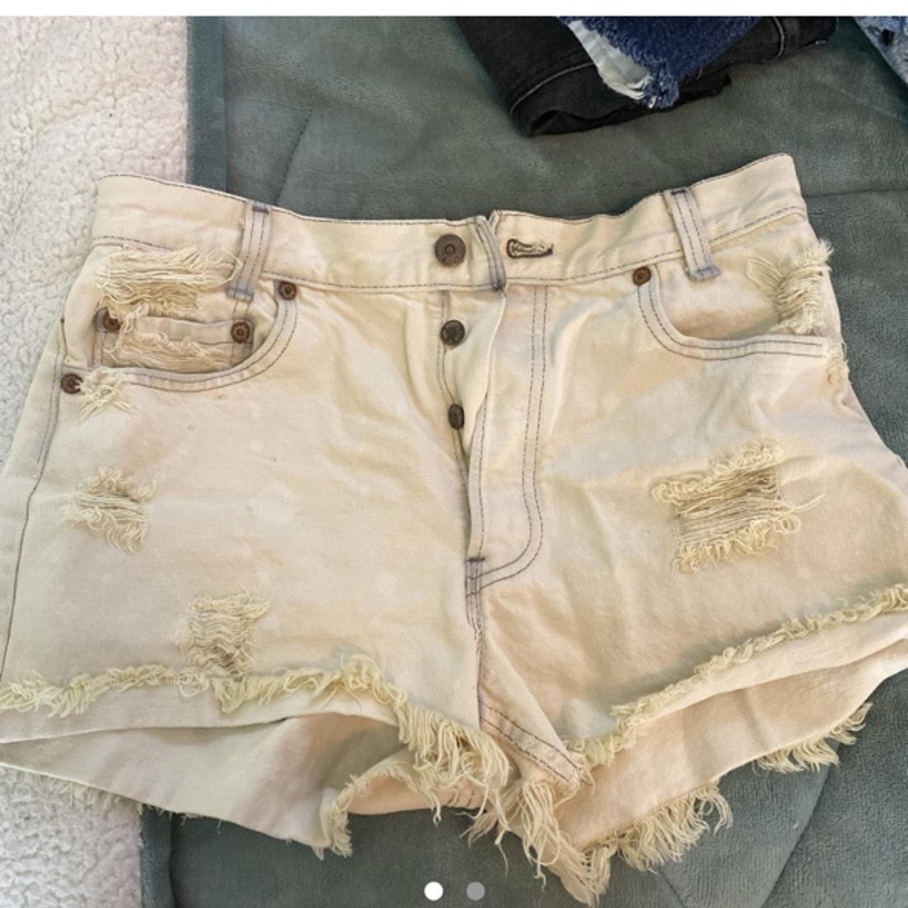 womens levi shorts urban outfitters