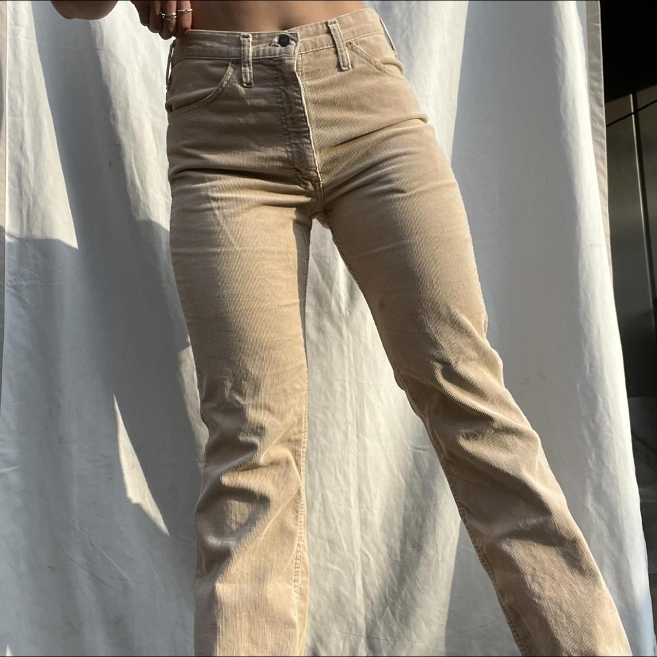 levi cords womens