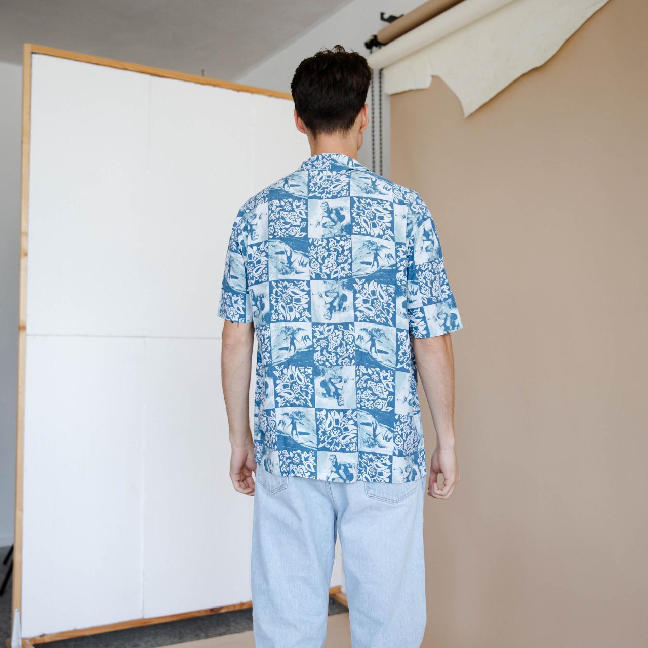 Vintage 90s Hawaiian Button Up Surfers Print Men Depop