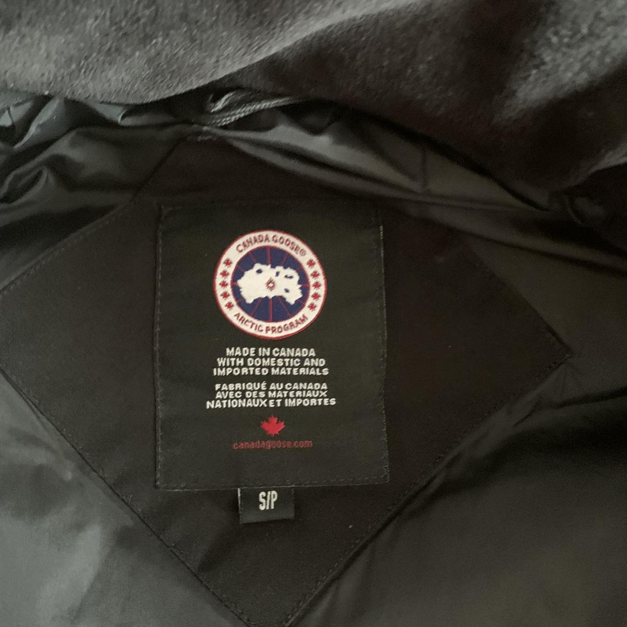 Authentic Canada Goose Gilet In Size Small Has the... - Depop