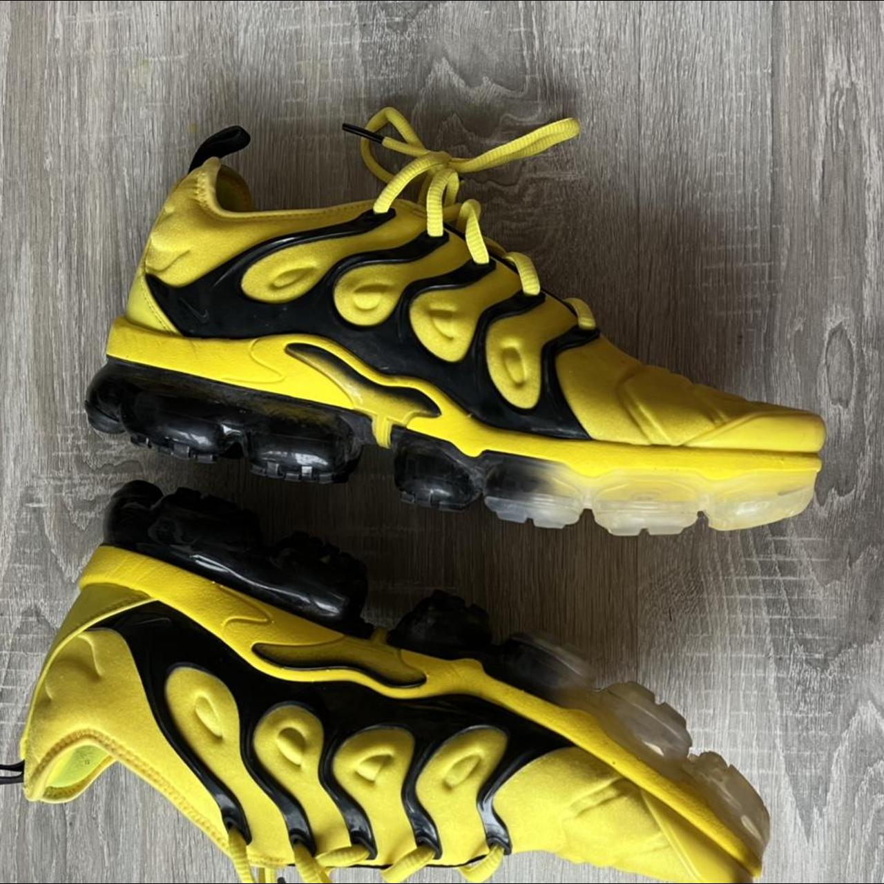 Nike vapormax plus bumblebee hotsell