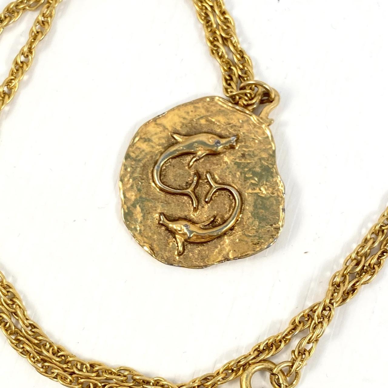 Product Image 1 - Y2K Pisces gold toned metal