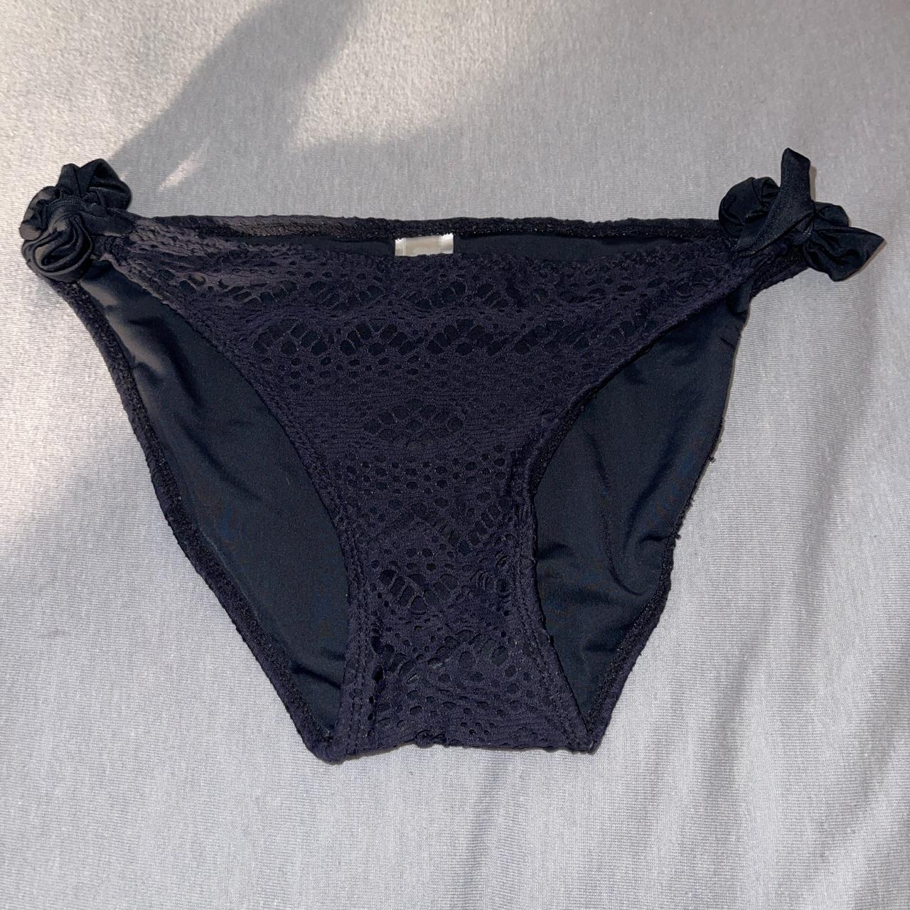 Product Image 1 - hula honey bathing suit bottoms

✦