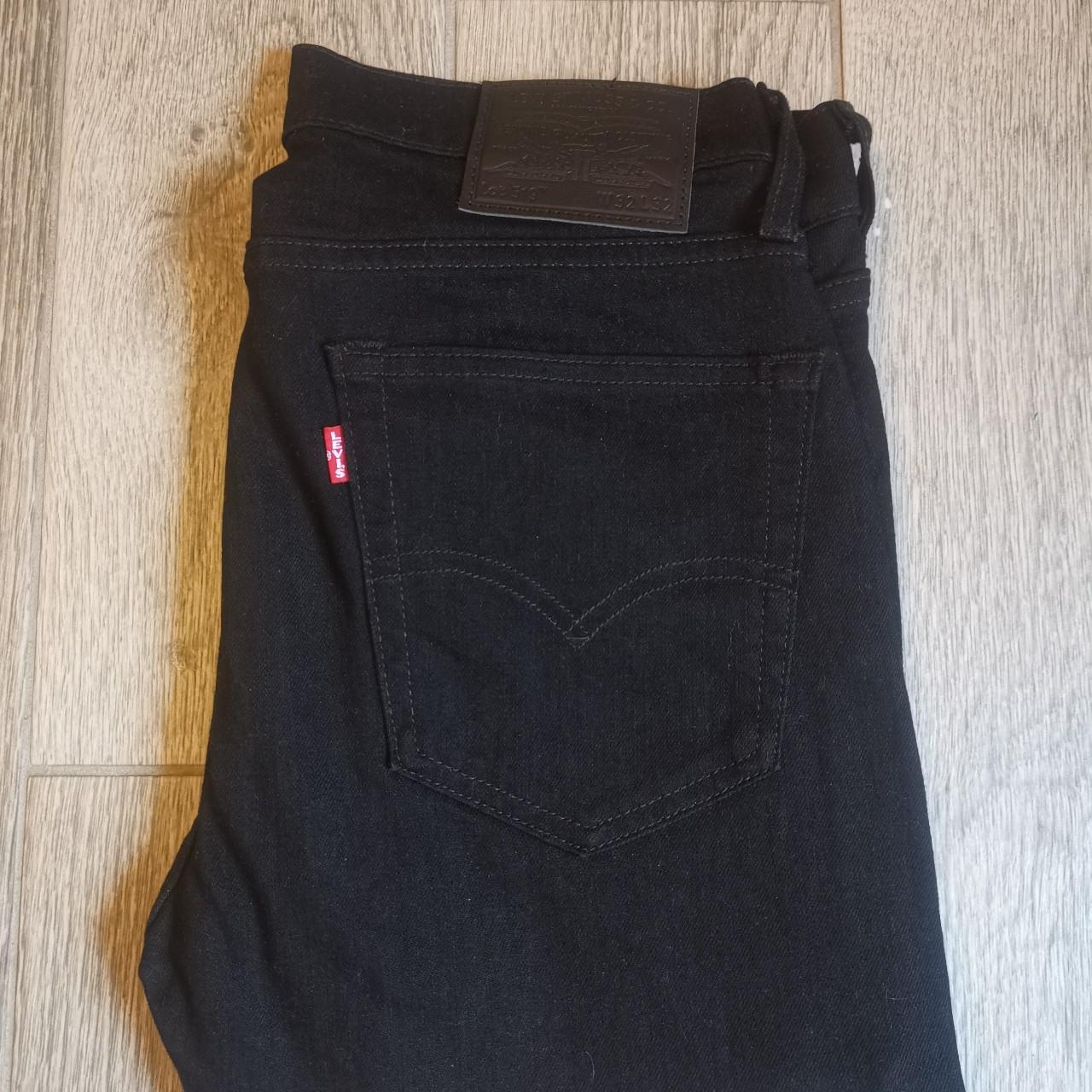 black levis 519