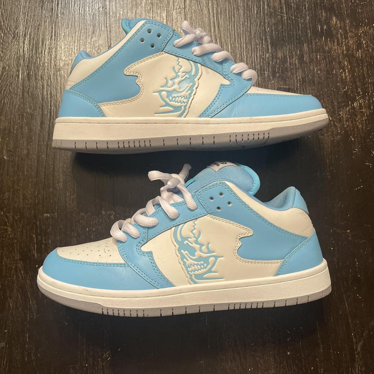 warren lotas dunks retail