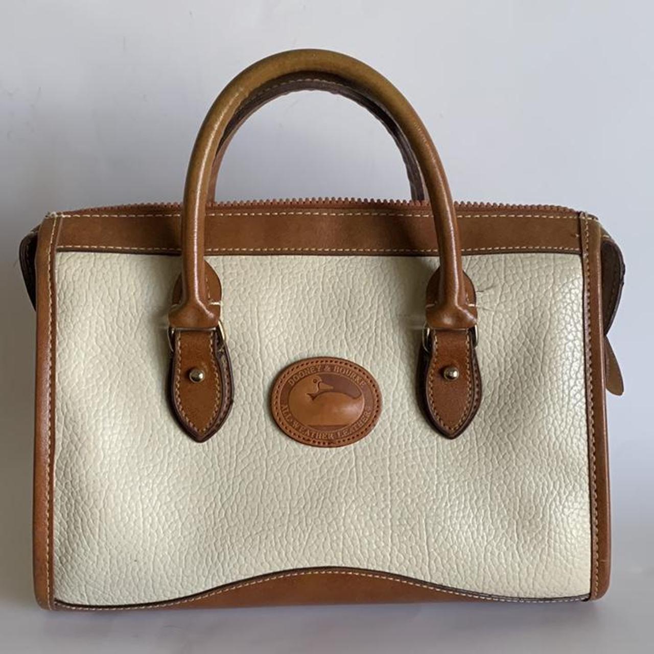 Dooney and discount bourke cream handbag