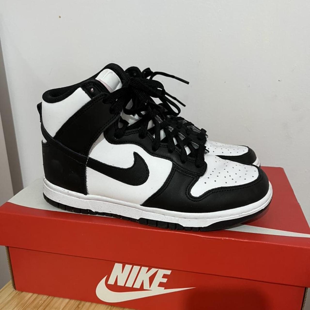 Want to sell high dunk pandas size 7 woman’s - Depop