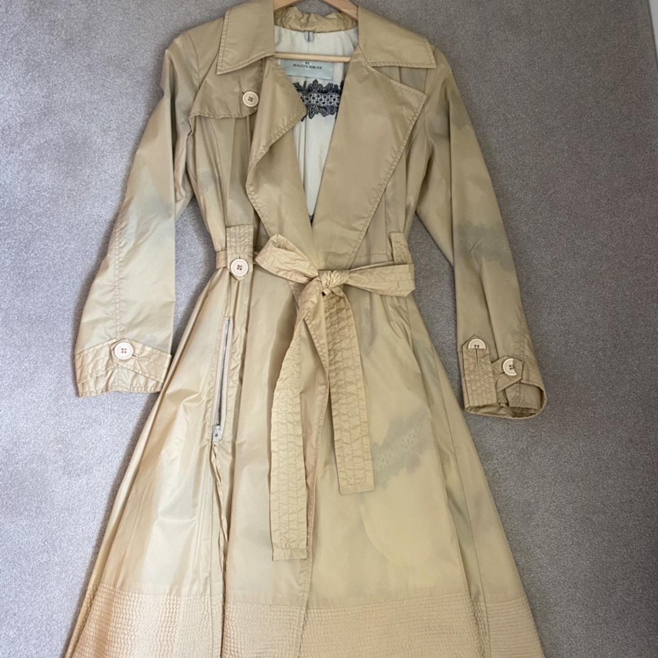 Marlene Birger trench coat with silk lining. Pleated...