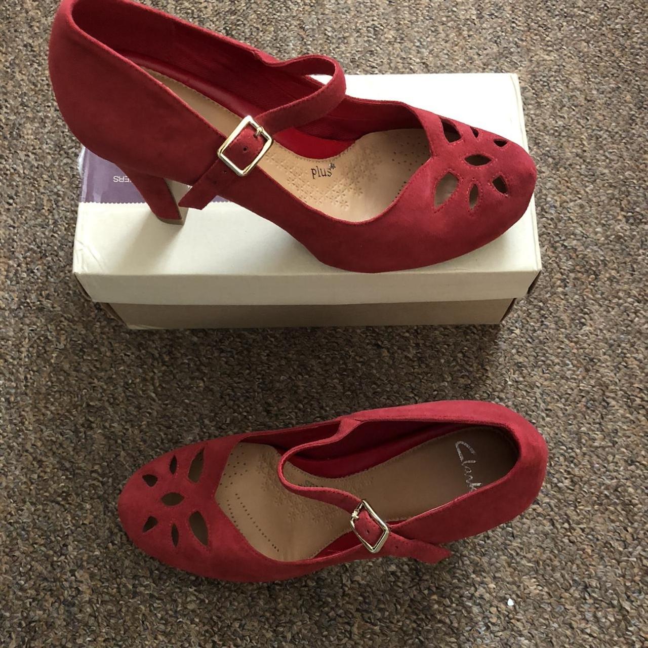 clarks red heels