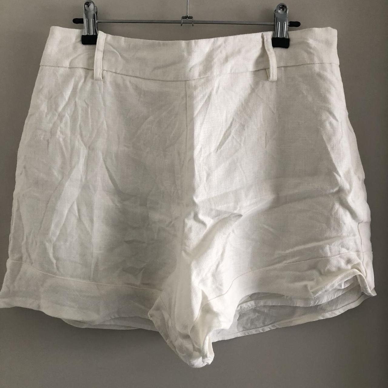 White linen shorts, gorgeous for summer and in... - Depop