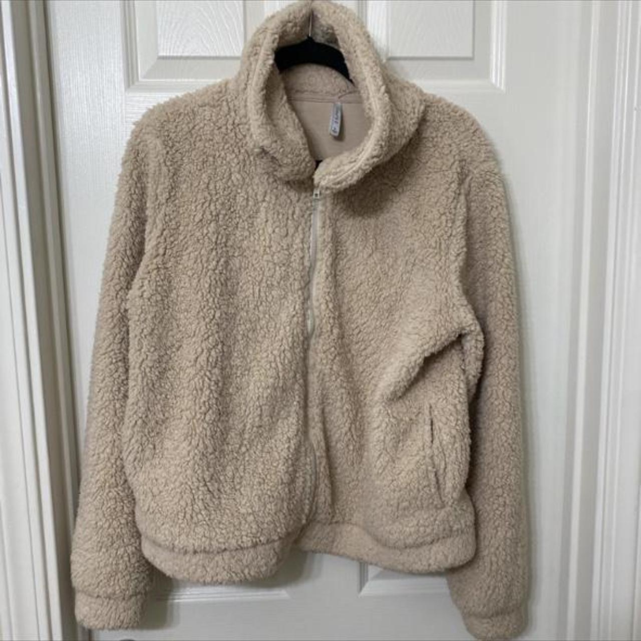 Z Supply Sherpa Teddy Bear jacket Size large Beige... - Depop