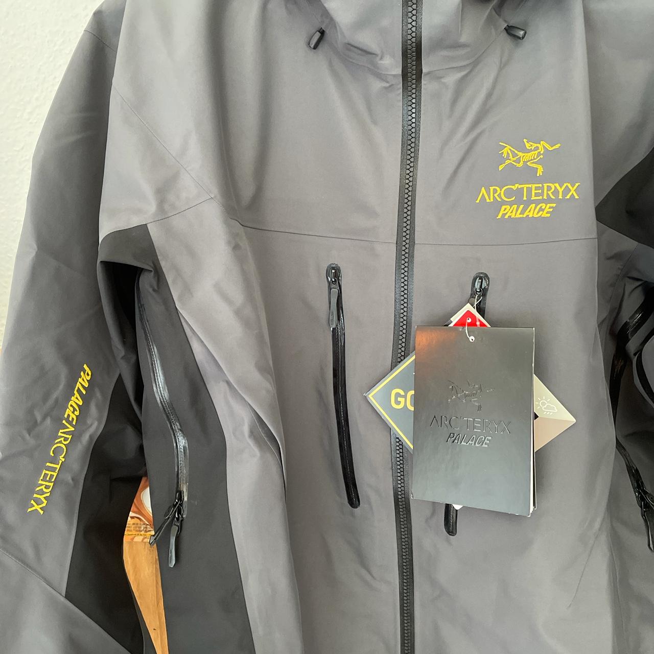 Palace × Arc'teryx alpha SV jacket Sサイズ Palace Arc'teryx Alpha SV Jacket Blue Men's - FW20 - US