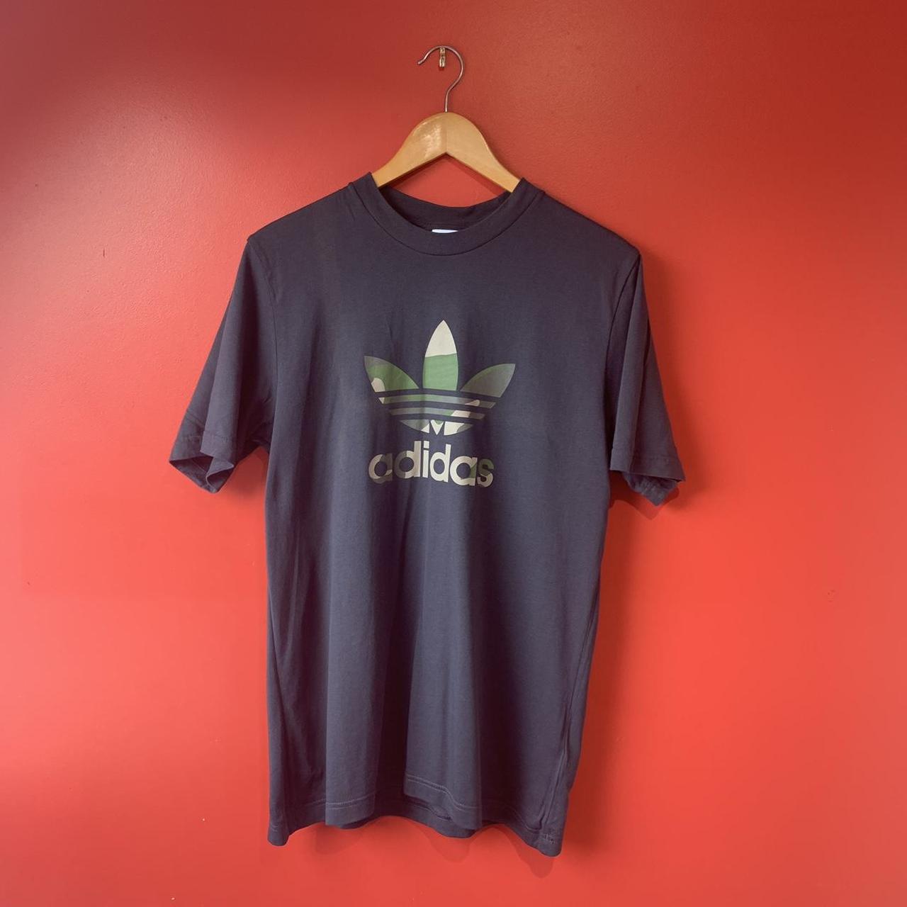 Adidas Originals Men's Grey and Khaki T-shirt | Depop