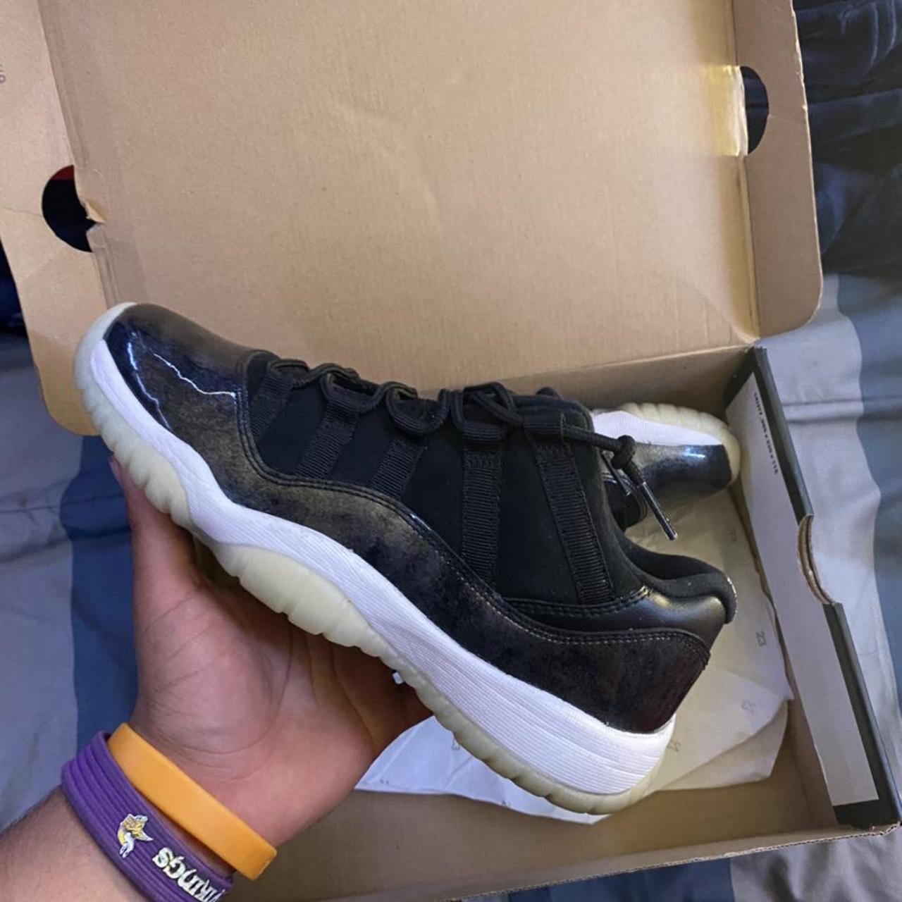 jordan 11 low size 5.5