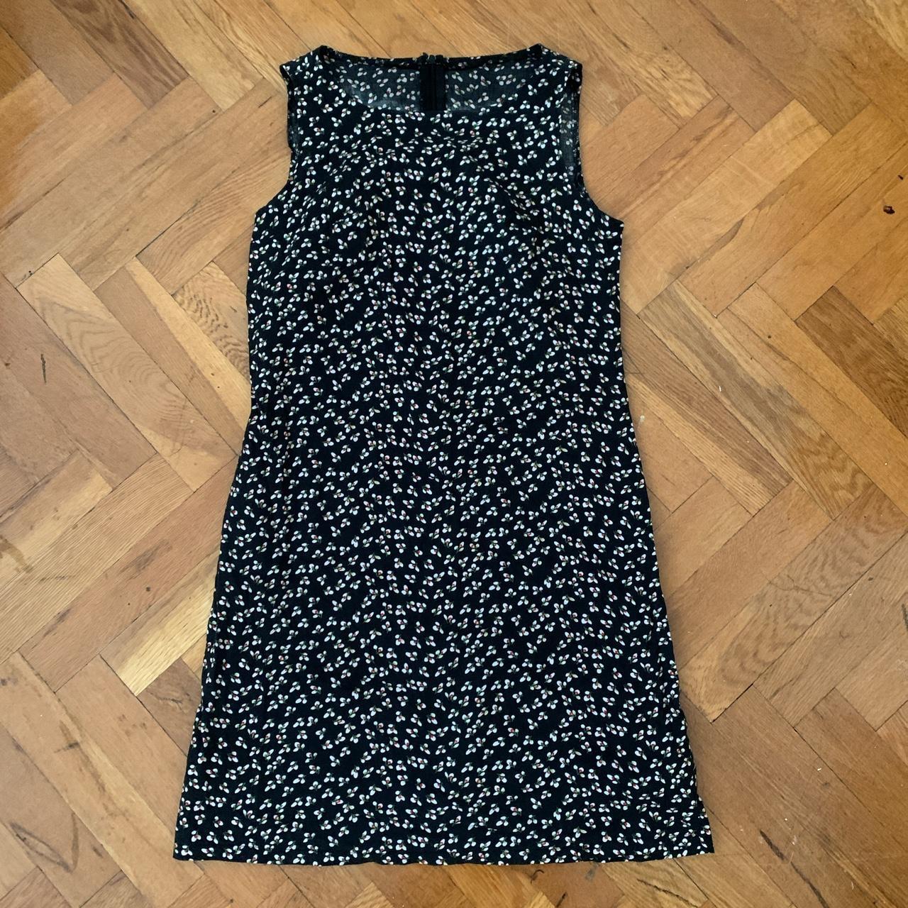 adorable homemade dress - looks brand new - zips up... - Depop