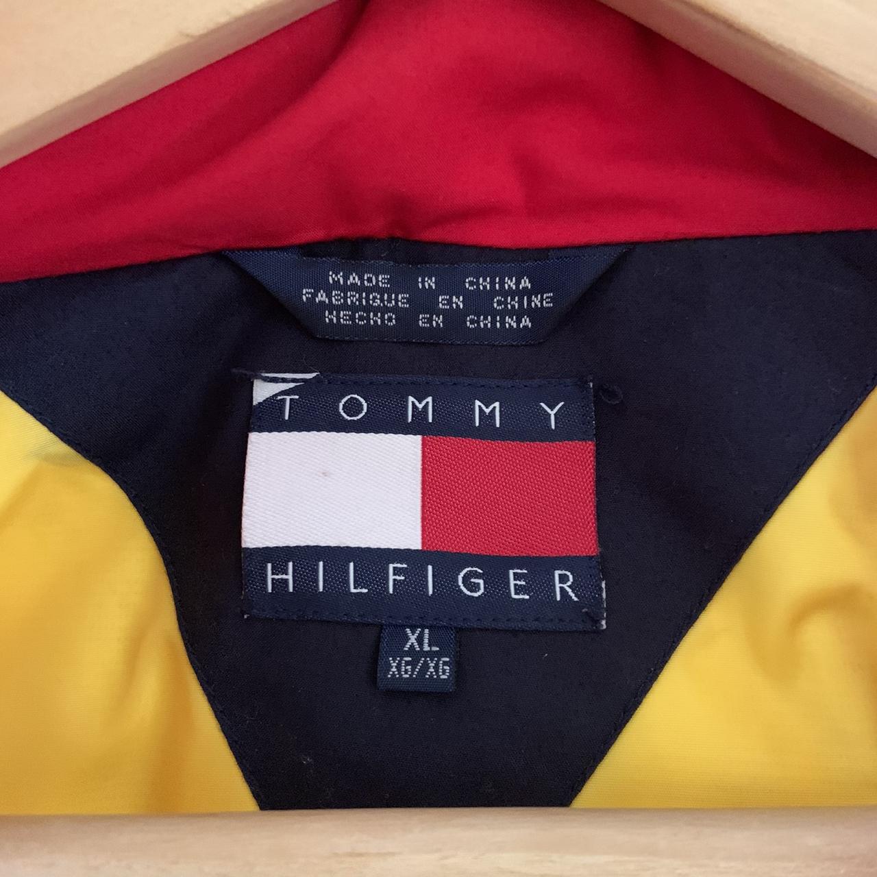 Gently used vintage Tommy Hilfiger puffer jacket.