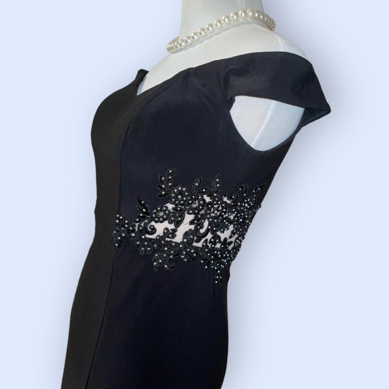 Product Image 3 - Blondie Nites Elegant Prom Dress

Description: