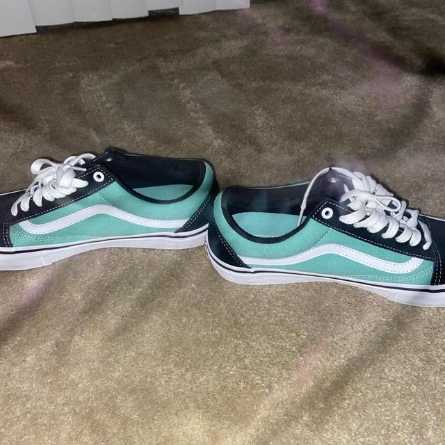 Tiffany blue clearance vans