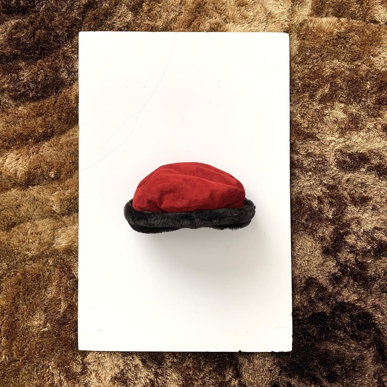 Product Image 1 - Eric Javits suede red winter