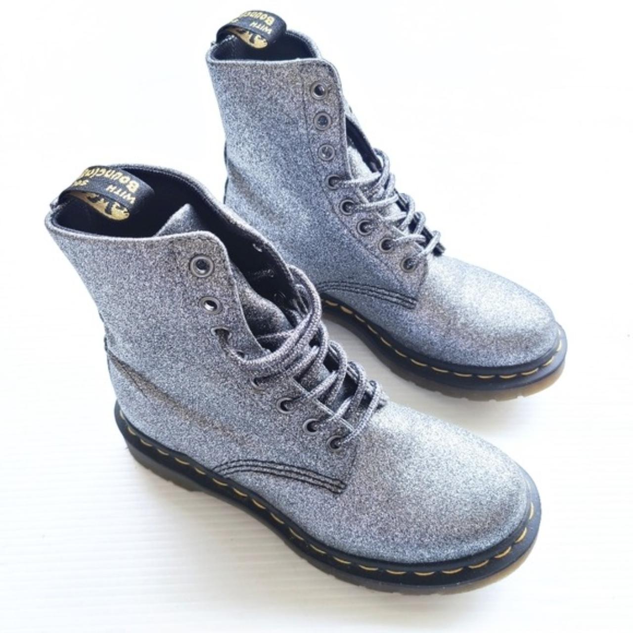 Dr martens best sale pascal glitter pewter